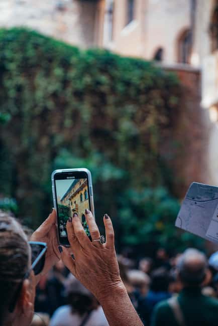 Verona: Highlights Walking Tour with Arena Priority Access - FAQ