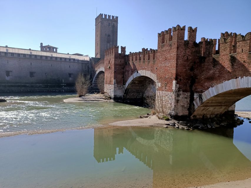 Verona: History and Hidden Gems Guided Walking Tour - Scaliger tombs, Romeo, and Juliet