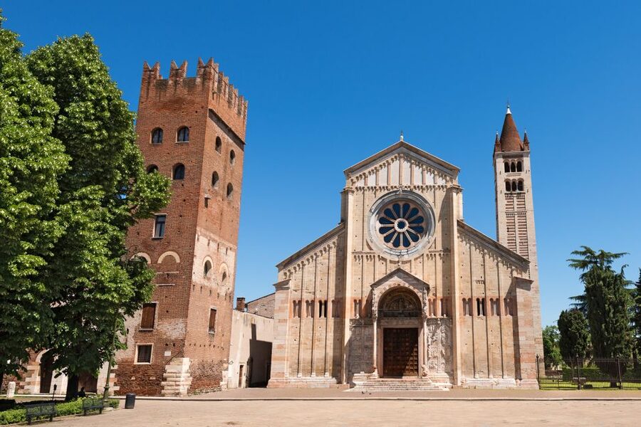 Verona: Hop-on Hop-off Tour 24 or 48-Hour Ticket - Should you book the Verona bus tour?
