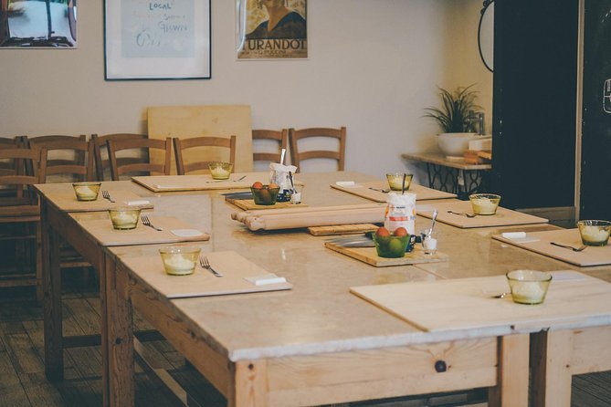 Verona: Italian Cooking Class with Pasta, Risotto and Tiramisù - Making pasta by hand