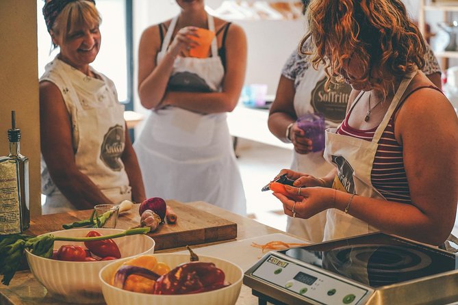 Verona: Italian Cooking Class with Pasta, Risotto and Tiramisù - Finishing with tiramisù
