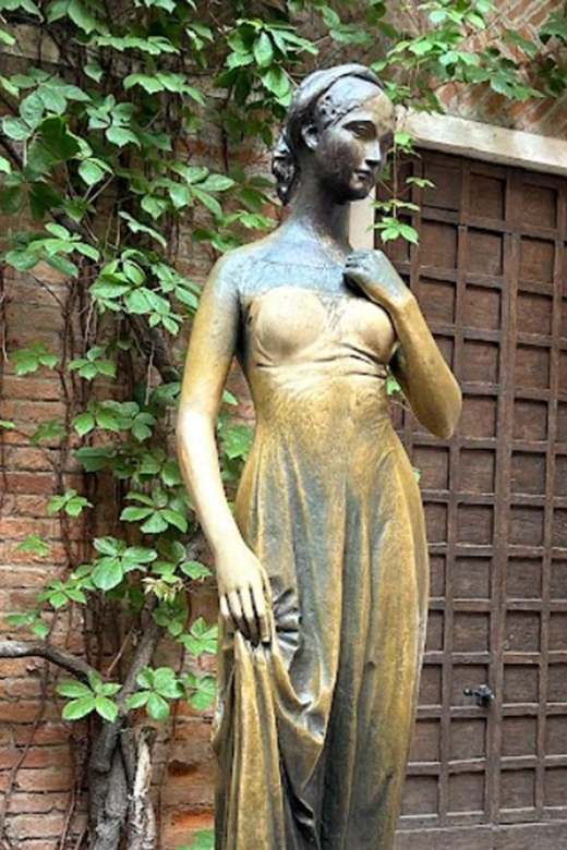 Verona: Juliet’s House Fast-Track Entry Ticket & Audio Guide - What the audio guide adds, and what it asks of you