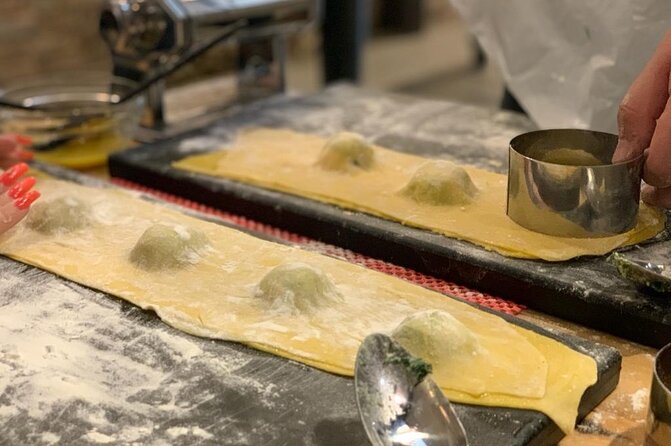 Verona: Pasta and Tiramisu Cooking Class With Free Flowing Wine - At a glance
