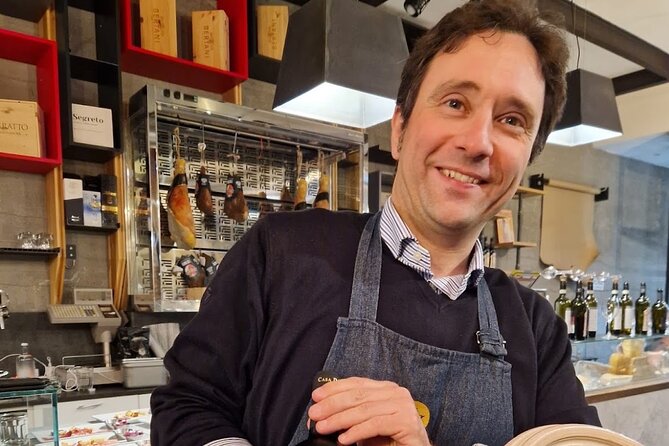 Verona: Pasta and Tiramisu Cooking Class With Free Flowing Wine - From flour and dough to fettuccine and ravioli