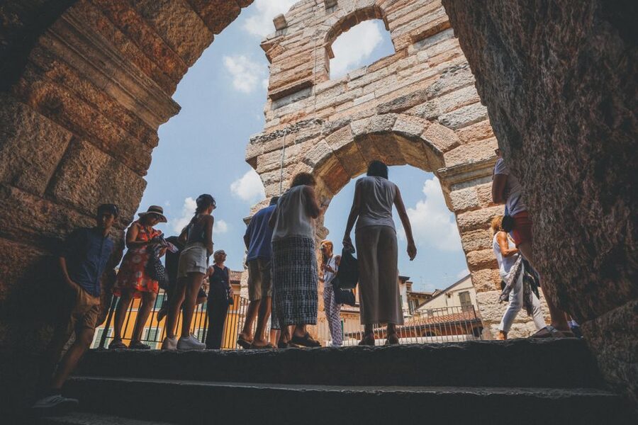 Verona: Priority Access Arena Guided Tour - At a glance