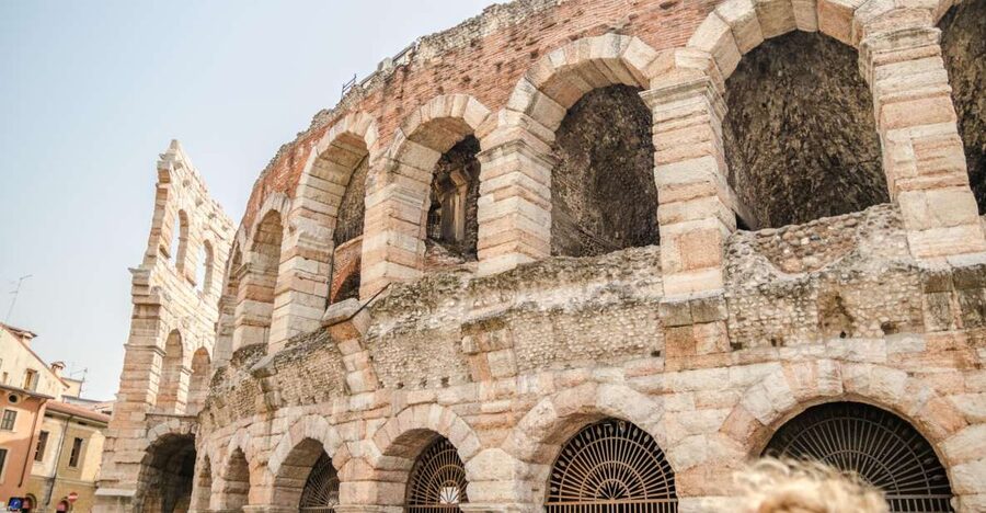 Verona: Priority Access Arena Guided Tour - Getting past the queue and into Piazza Bra’s Arena