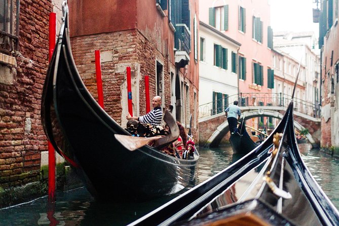 Welcome to Venice Group Tour St. Mark's Basilica & Gondola Ride - Castello’s lanes and Venetian architecture