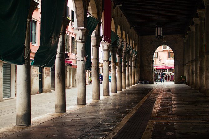 Welcome to Venice Group Tour St. Mark's Basilica & Gondola Ride - St. Mark’s Basilica: confirm the guided entry